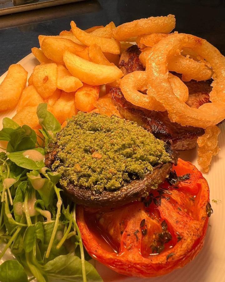 מלון מורפת' The Beresford Arms מראה חיצוני תמונה